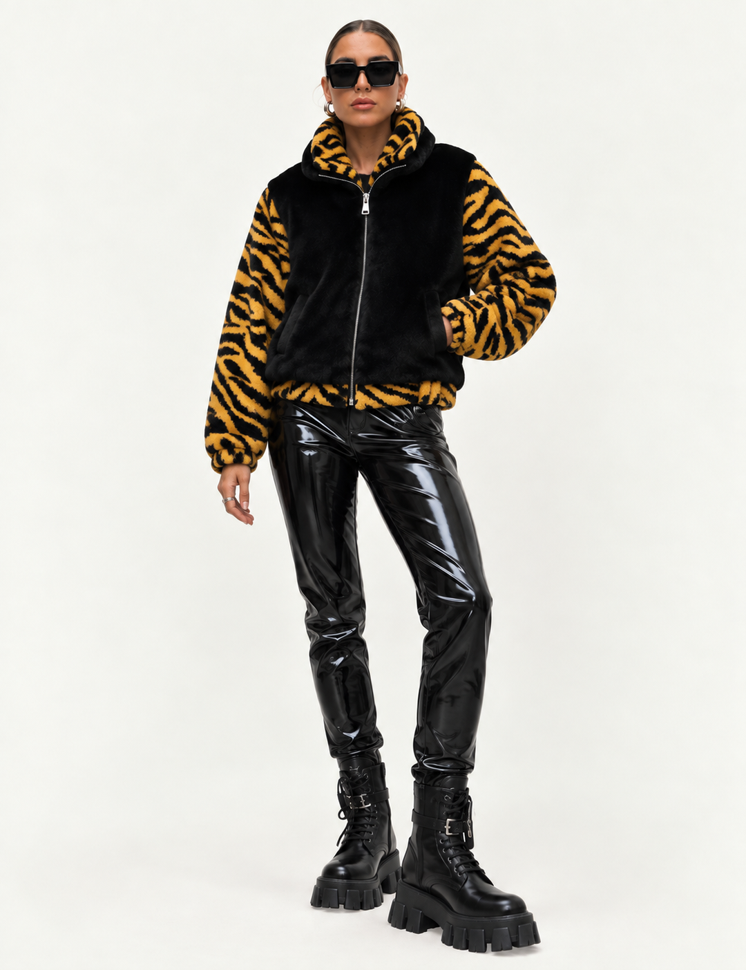 Tiger Rebel Bomber